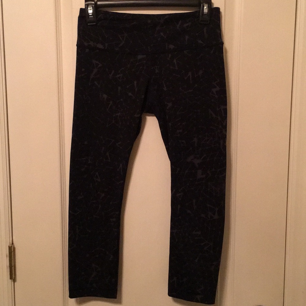 LuLuLemon Cropped Pants